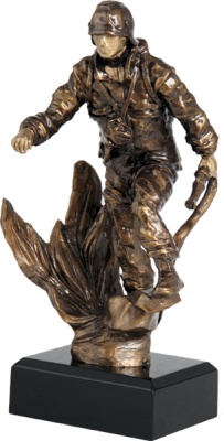 Фигурка литая Пожарный RTY3786/BR 26см